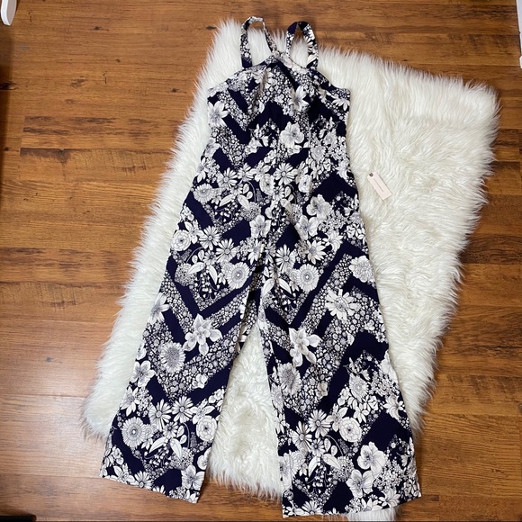 🔥SOLD🔥 Maeve by Anthropologie Magda Halter Jumpsuit Navy - Picture 2 of 16